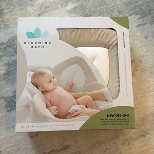 Blooming bath brand new